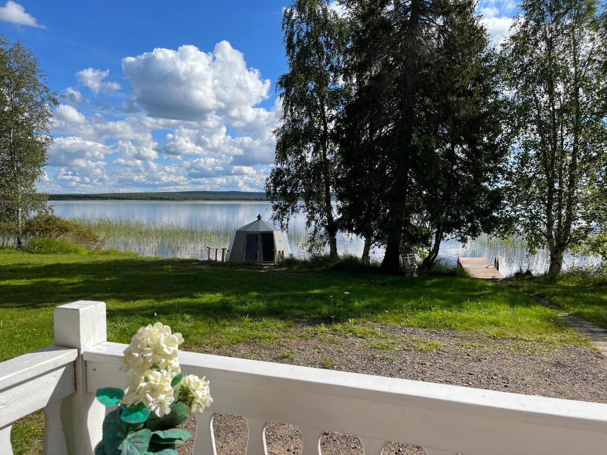Vikajaervi Lake View Experience Igloos روفانييمي المظهر الخارجي الصورة