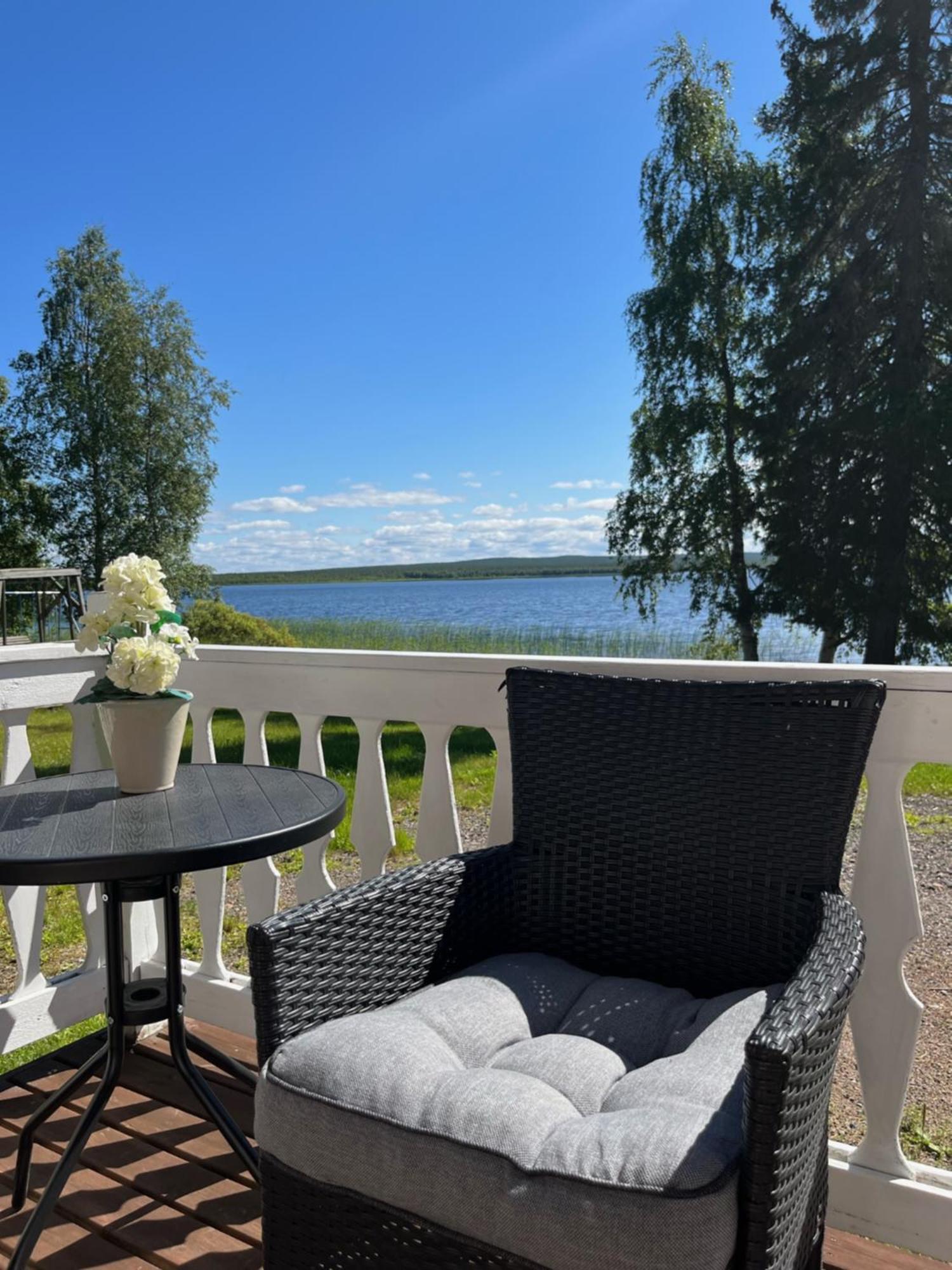 Vikajaervi Lake View Experience Igloos روفانييمي المظهر الخارجي الصورة