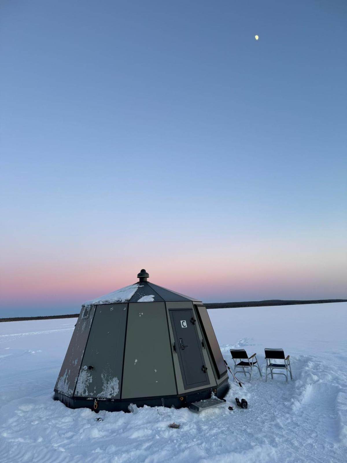 Vikajaervi Lake View Experience Igloos روفانييمي المظهر الخارجي الصورة