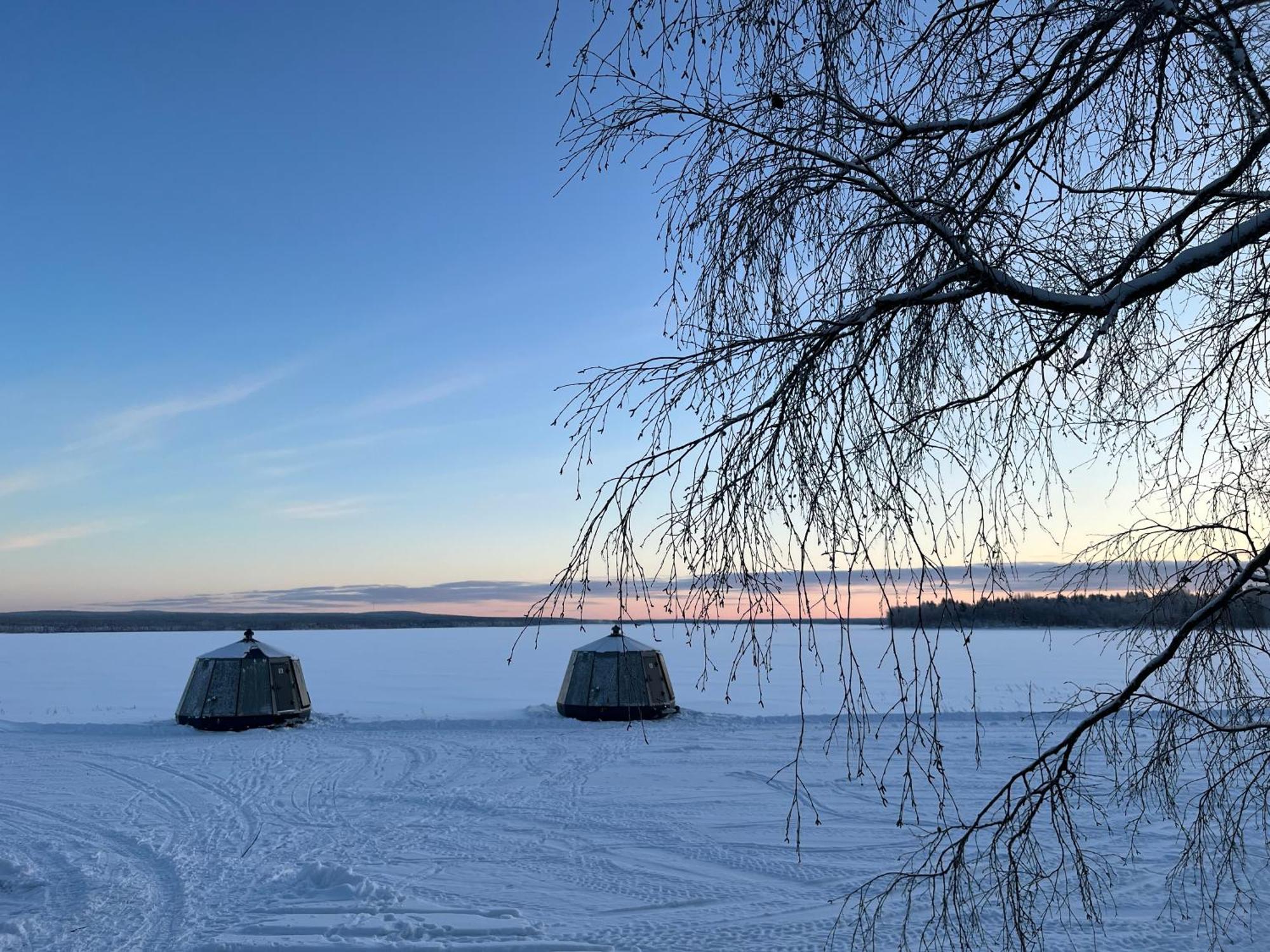 Vikajaervi Lake View Experience Igloos روفانييمي المظهر الخارجي الصورة