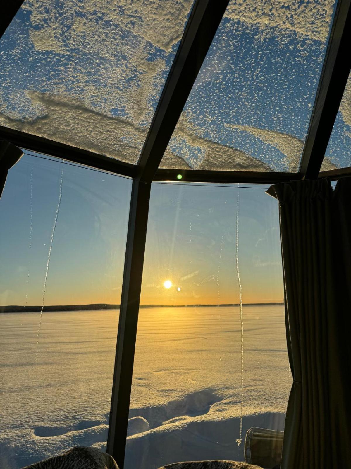 Vikajaervi Lake View Experience Igloos روفانييمي المظهر الخارجي الصورة