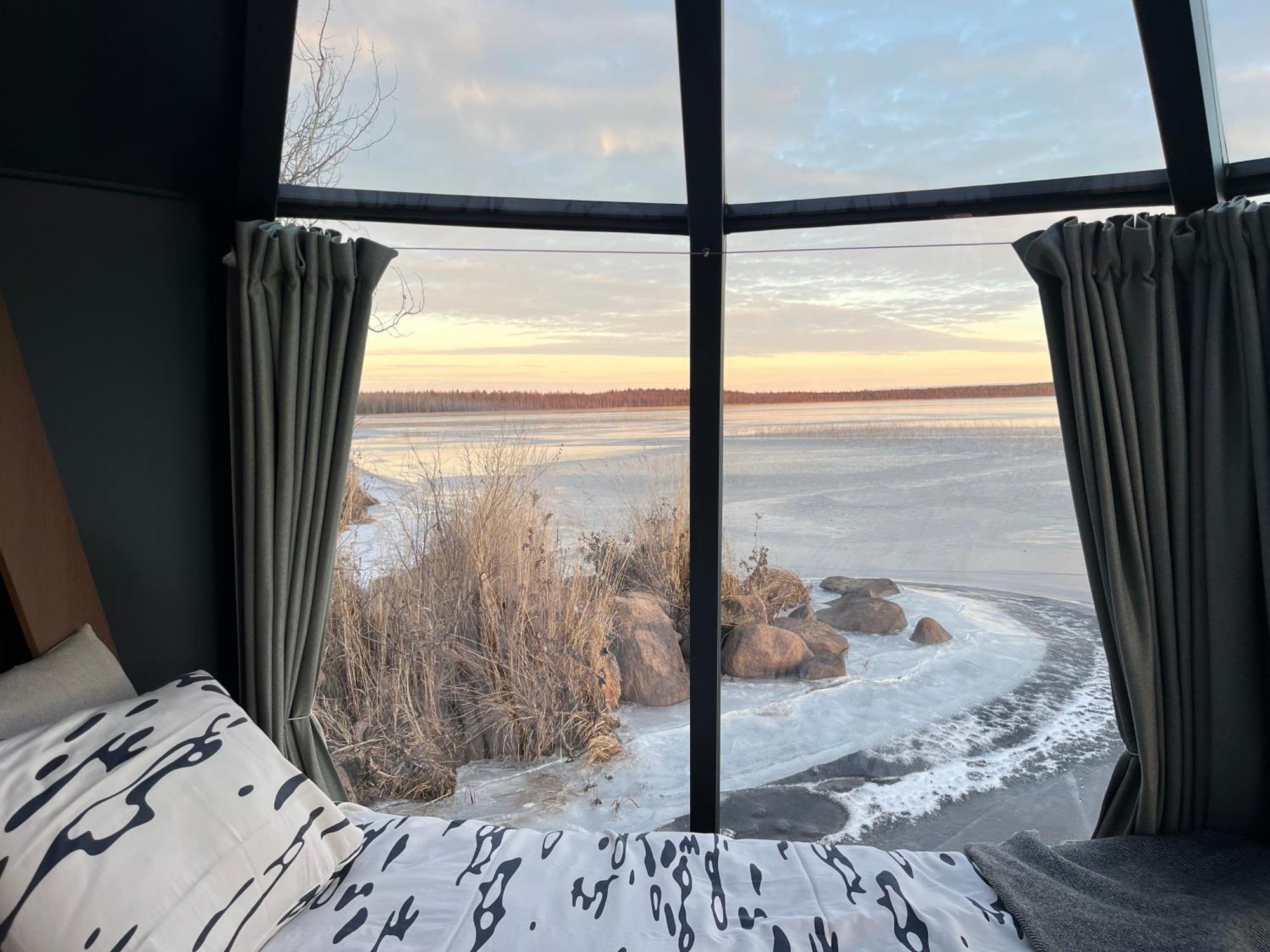 Vikajaervi Lake View Experience Igloos روفانييمي المظهر الخارجي الصورة